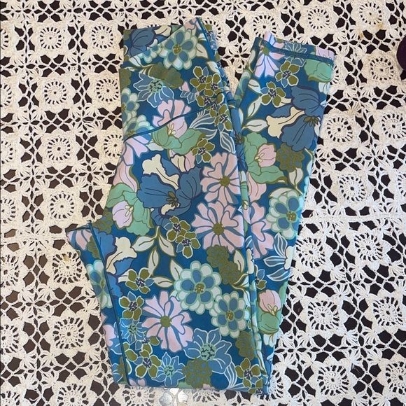 Aerie Floral Leggings - Blue, Green, and Pink - Picture 4 of 4